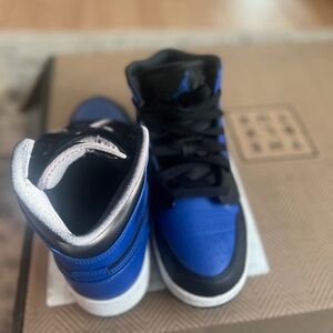 Jordan 1 royal blue and black